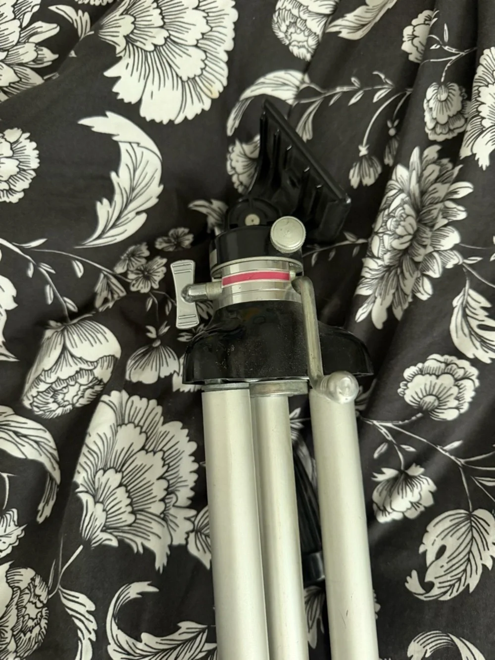 Vintage Hollywood Headliner Tripod